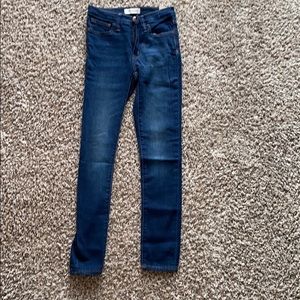 Madewell 9” Midrise Skinny with Magic Pocket